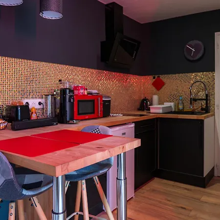 L'indecente - Longeville-les-Saint-Avold