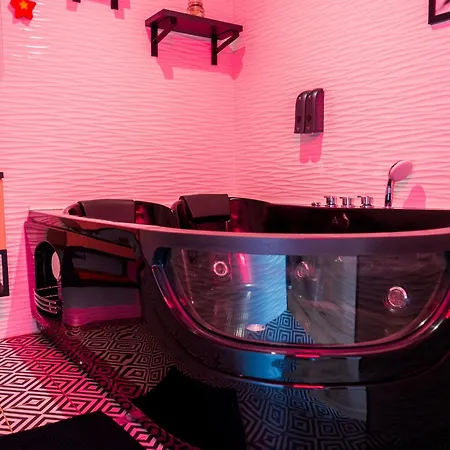 Apartment L'indecente -