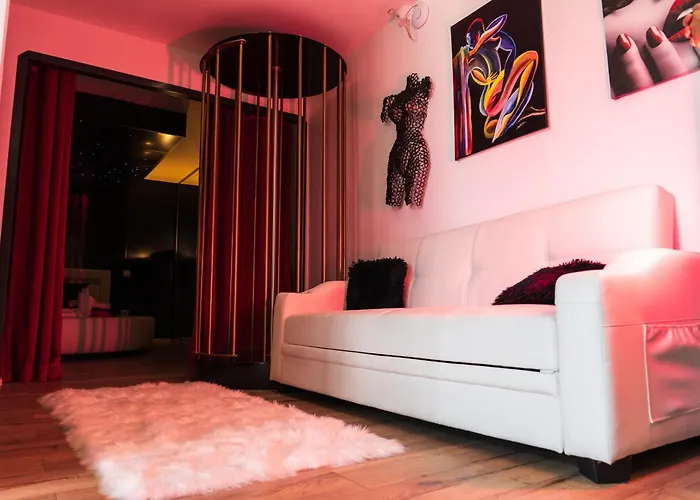 L'indecente - * Longeville-les-Saint-Avold